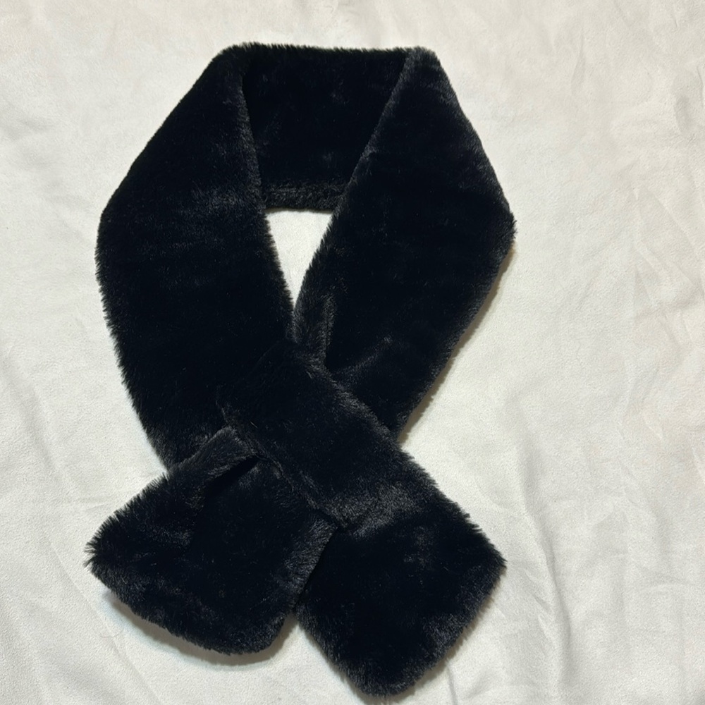 Faux fur stole